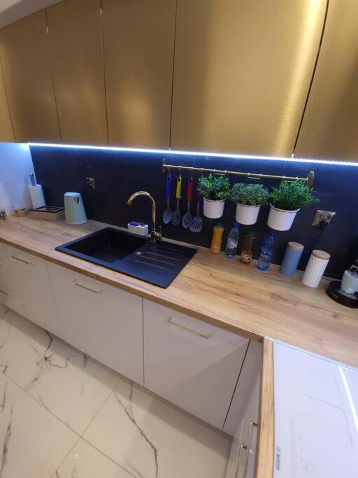 شقة Apartament Rainbow بياليستوك المظهر الخارجي الصورة
